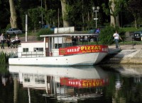 pizza-boat