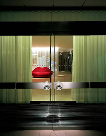 sanderson-london-luxury-hotel.jpg