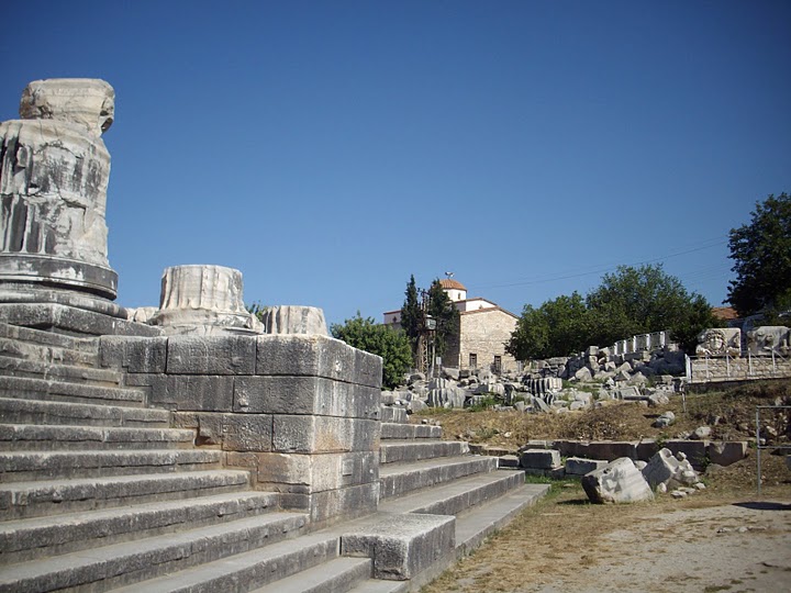 Steps to main temple Didyma