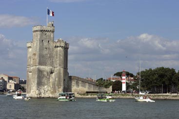 St_ Nicholas_Tower_vieux_port