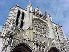 fr_chartres_cathedral_225.jpg
